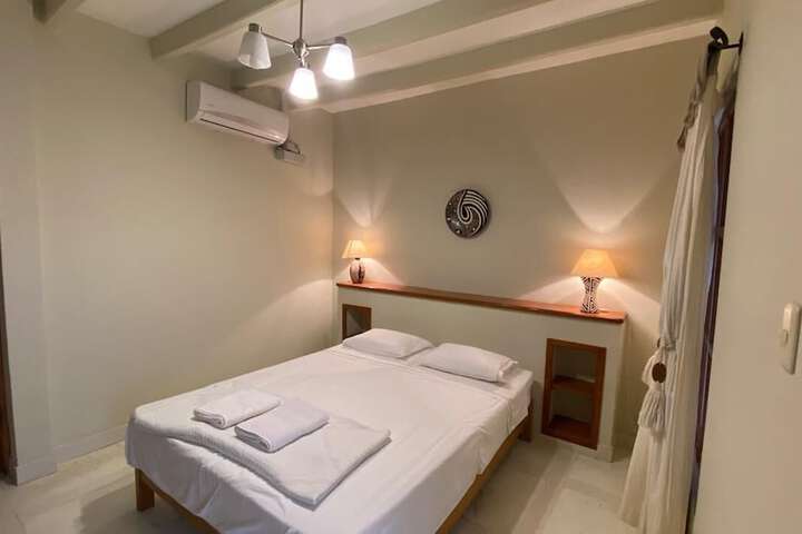 Room 13 of 49