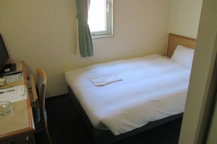 Room 11 of 47