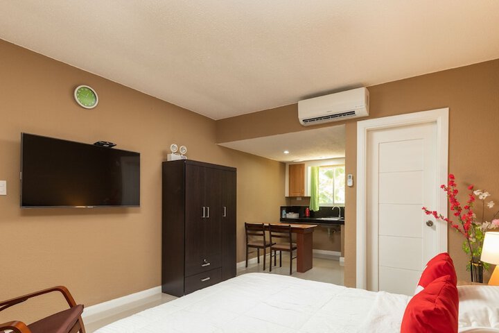 Room 9 of 43