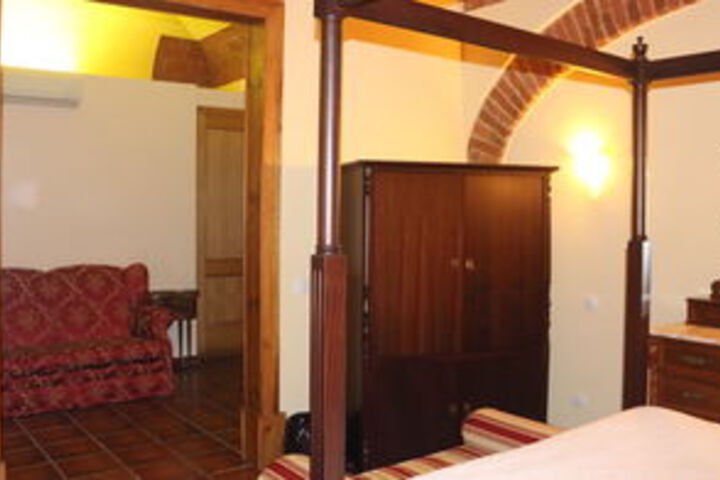 Room 48 of 60