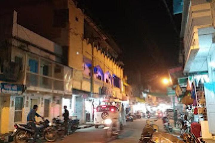 OYO Hotel Santushti Maharaja
