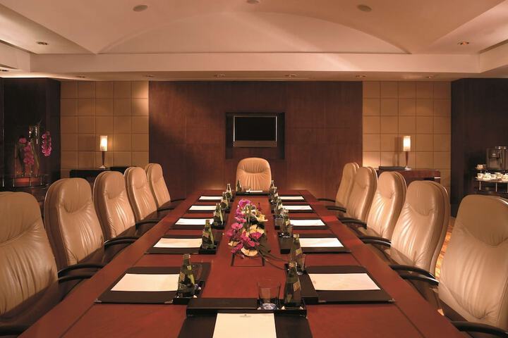 Business Center 217 of 229