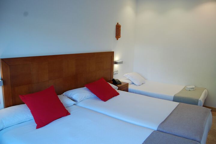 Room 21 of 76