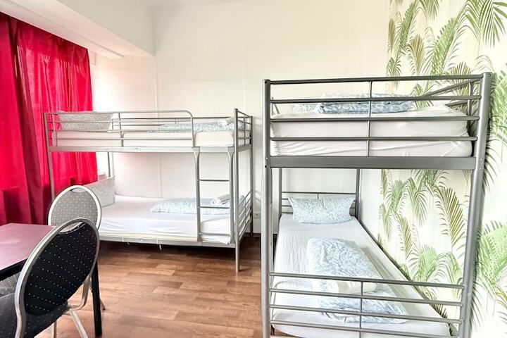 Room 95 of 150