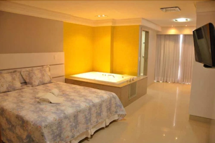 Room 10 of 45
