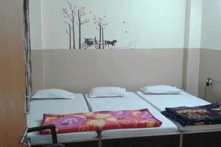 Room 16 of 41
