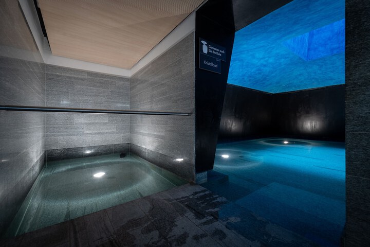 Pool 20 of 51