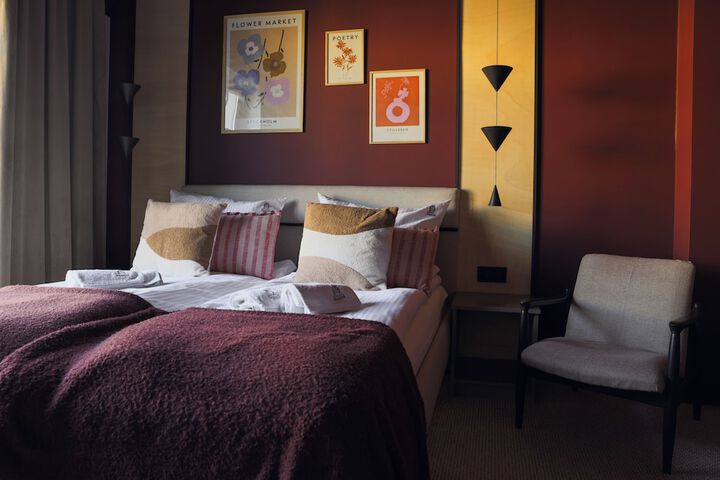 Room 42 of 66
