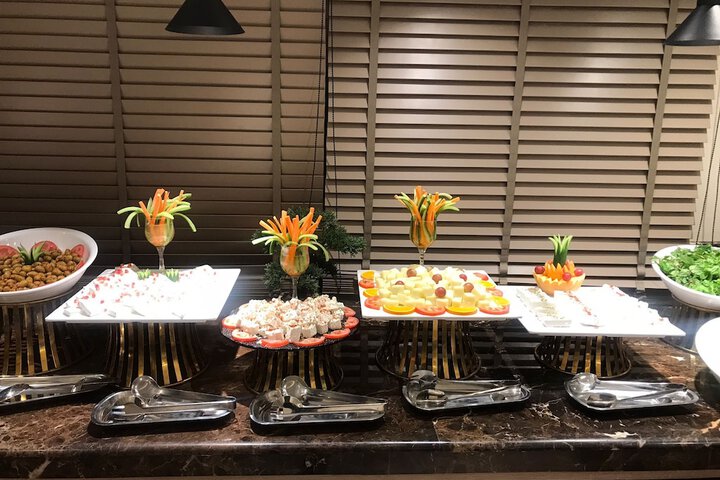 Dining 59 of 86