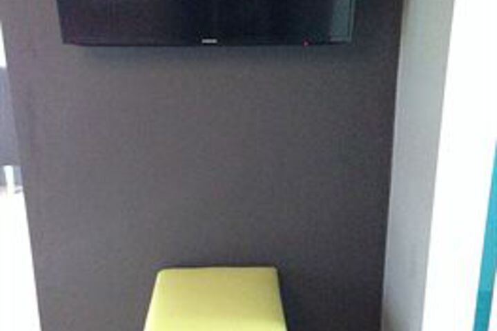 Room 30 of 48