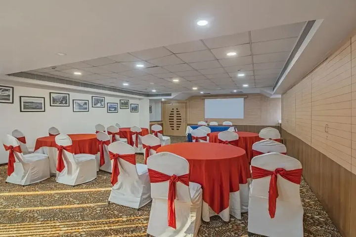 Hotel Agneedeep Continental
