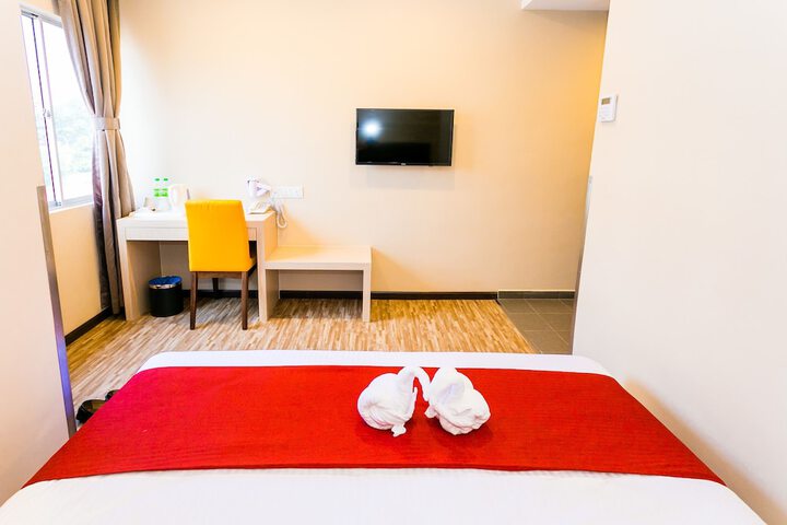 Room 27 of 90