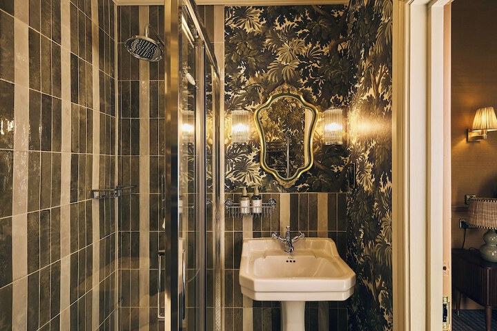 Bath Photo