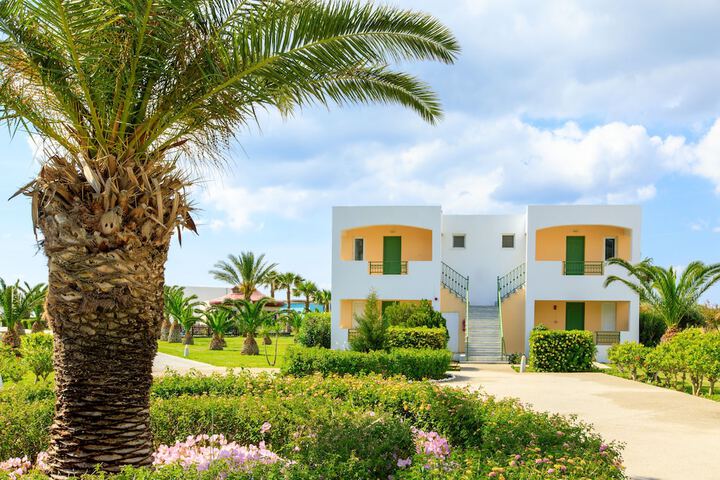 Hotel Exterior 214 of 229