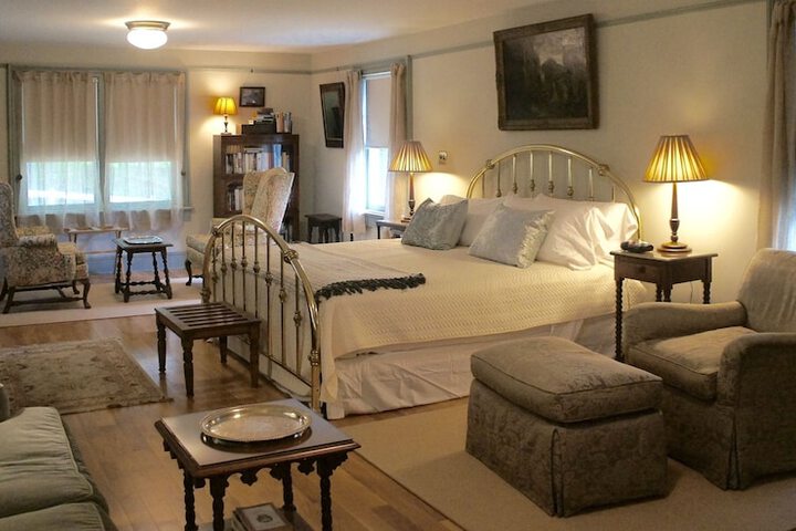 Room 3 of 21
