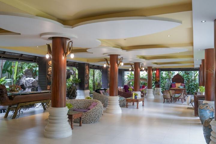 Lobby Photos