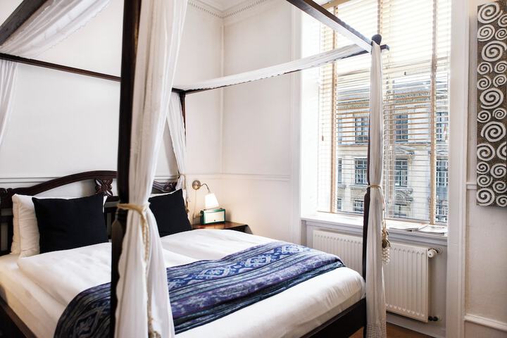 Room 47 of 74