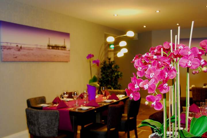 Dining 70 of 83