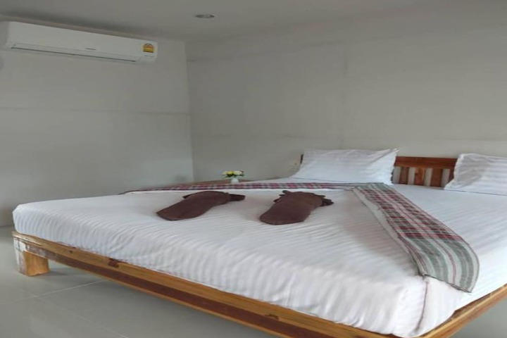 Room 5 of 53