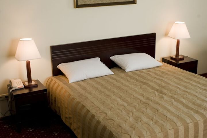 Room 4 of 47