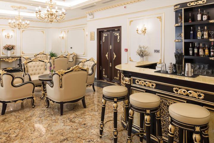 Hotel Lobby