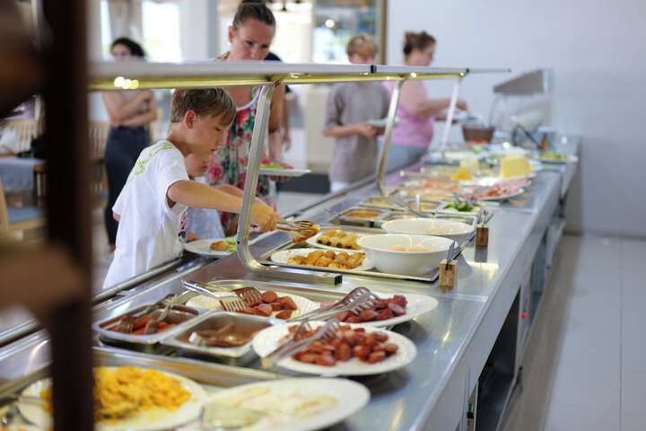 Breakfast/Coffee Service 82 of 103
