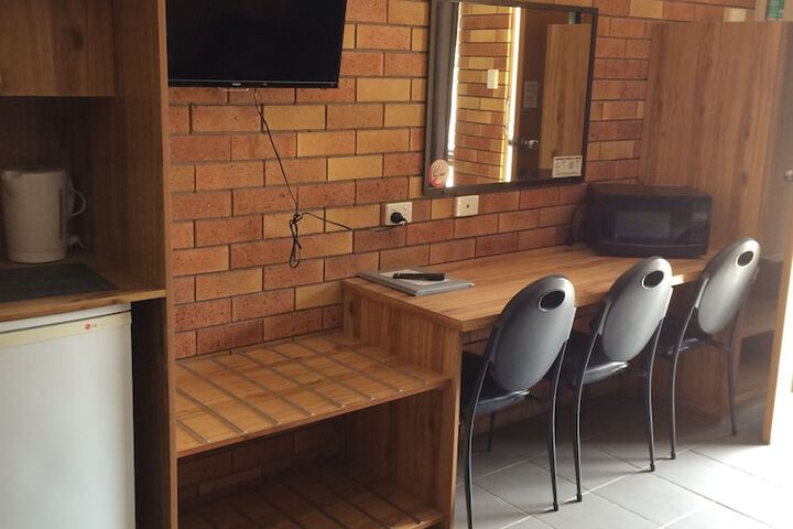 Room 4 of 31