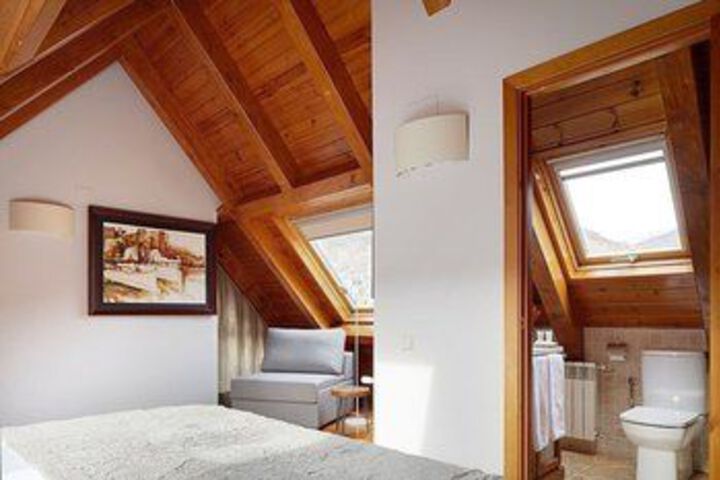Room 12 of 24