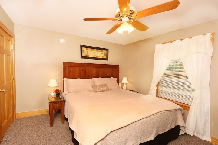 Room 3 of 41