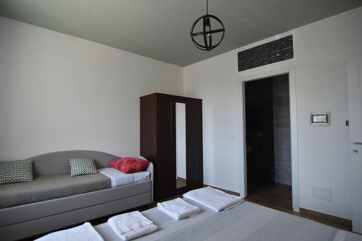 Room 13 of 45