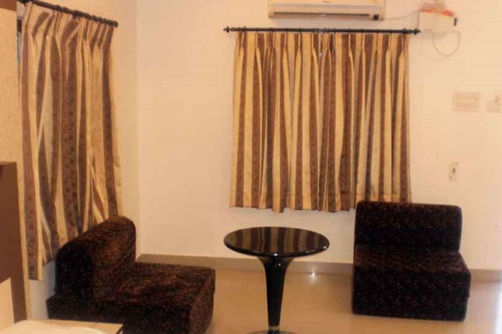 Room 12 of 24