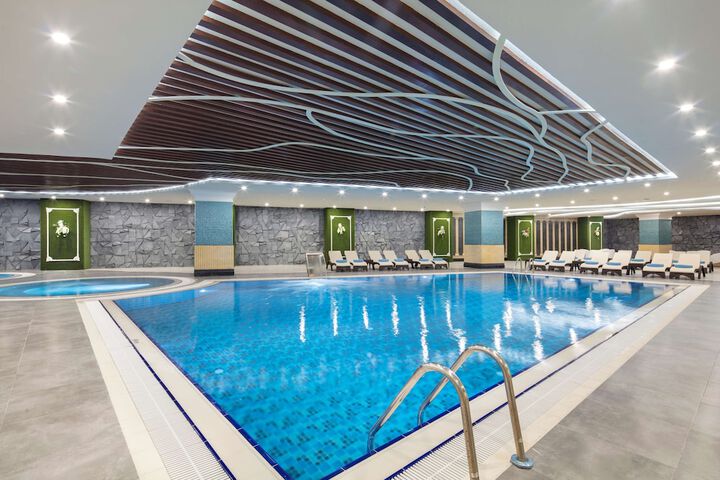 Pool 46 of 160