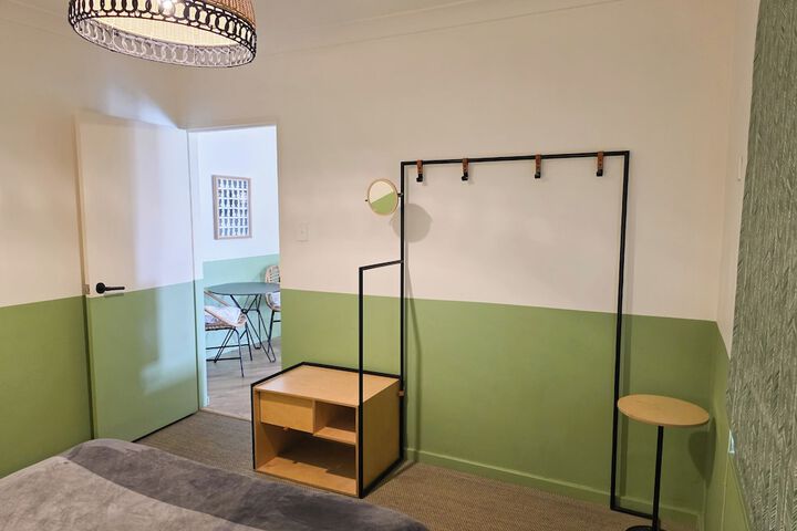Room 19 of 37
