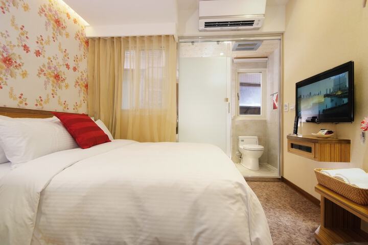 Room 18 of 35