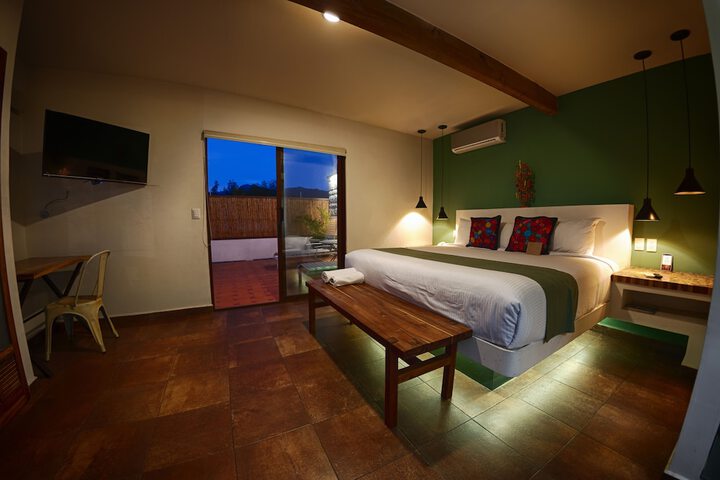 Room 7 of 225