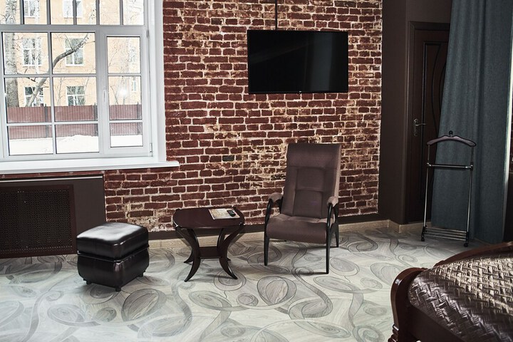 Room 11 of 42