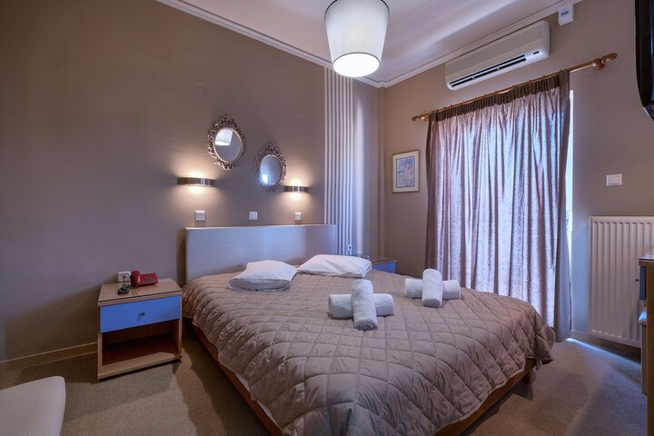 Room 6 of 38