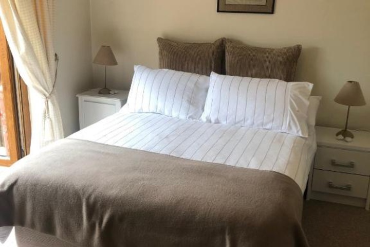 Room 2 of 12