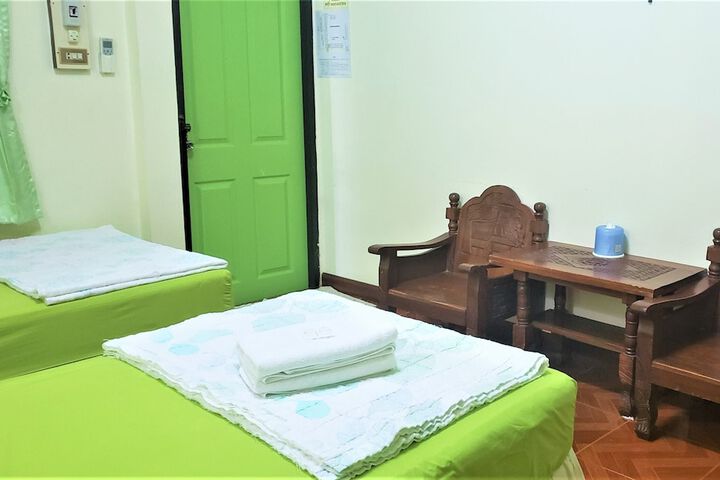 Room 12 of 49