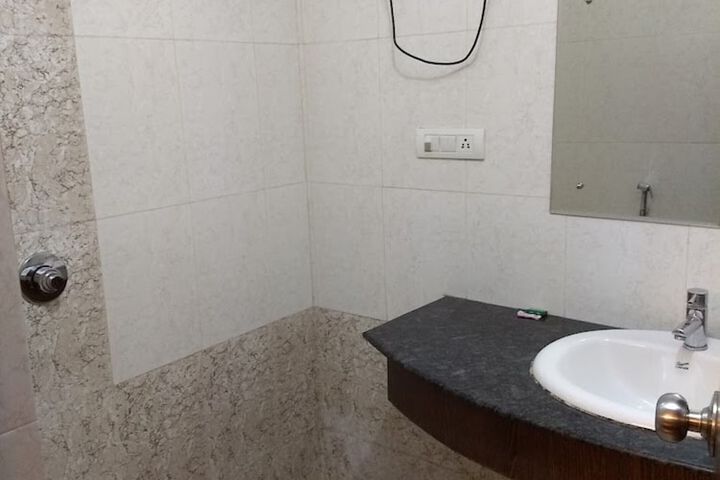 Room 13 of 14