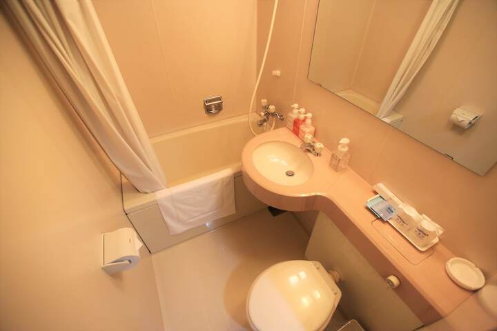 Clean Restrooms