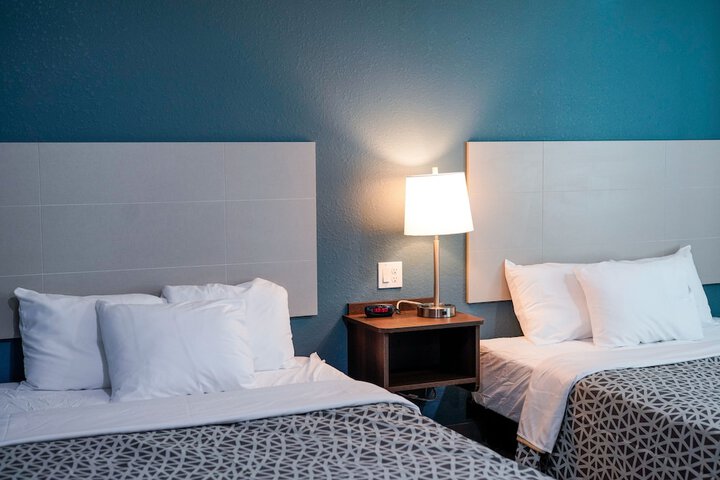 Suite Queen Bed (19 of 25)