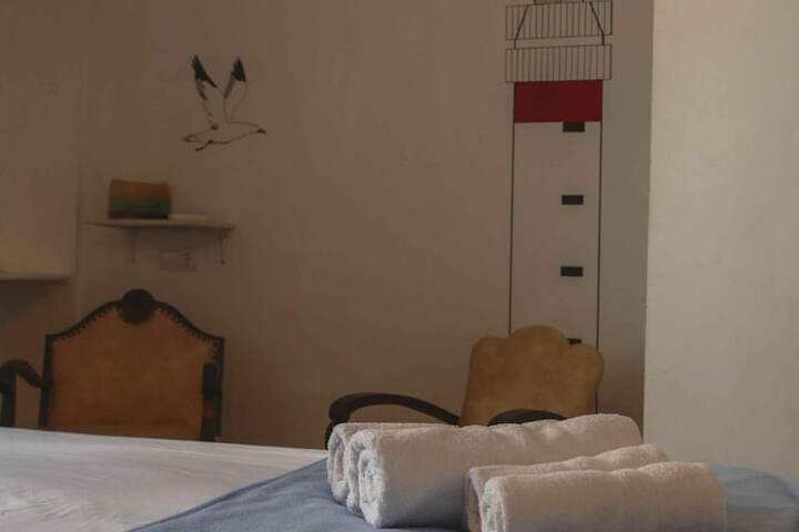 Room 12 of 46