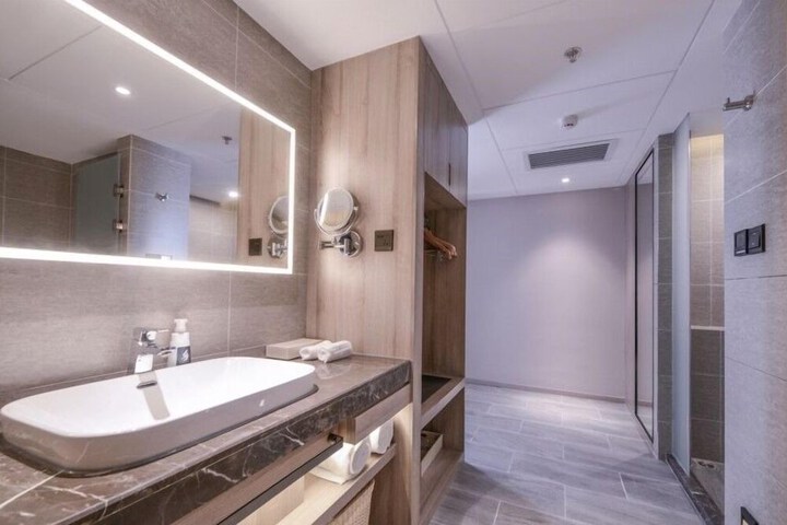 Bath Interior