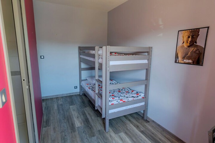 Room 12 of 53