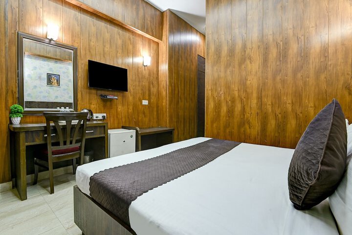 Room 10 of 49
