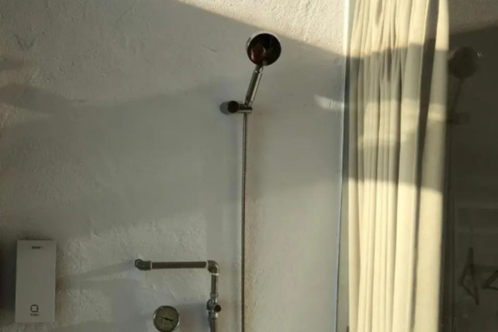 Room 7 of 17