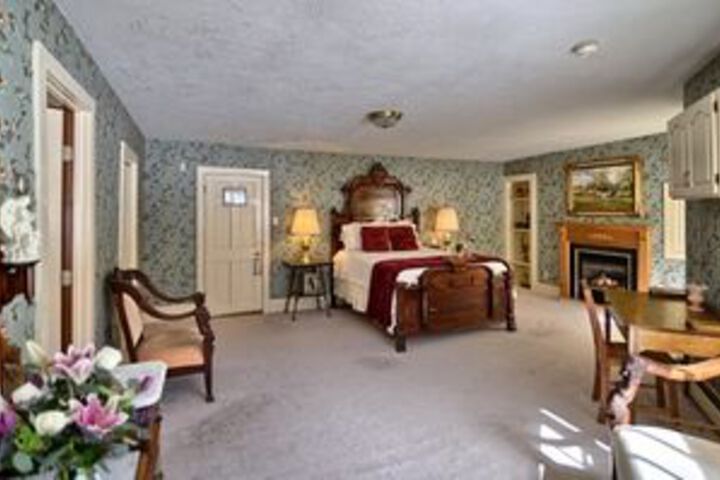 Room 18 of 49