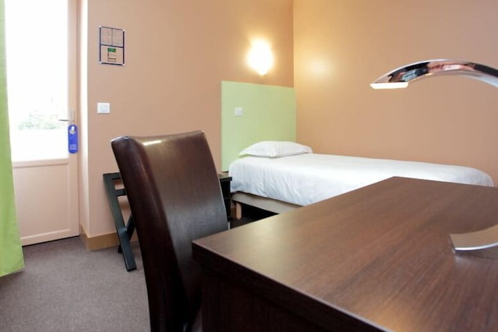 Room 3 of 45