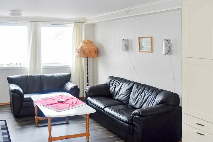 Room 2 of 12